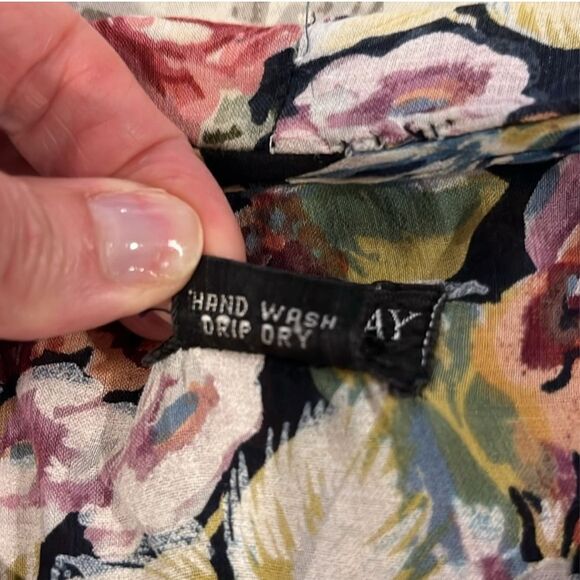 TAKEAWAY | floral button down blouse L - Picture 6 of 7